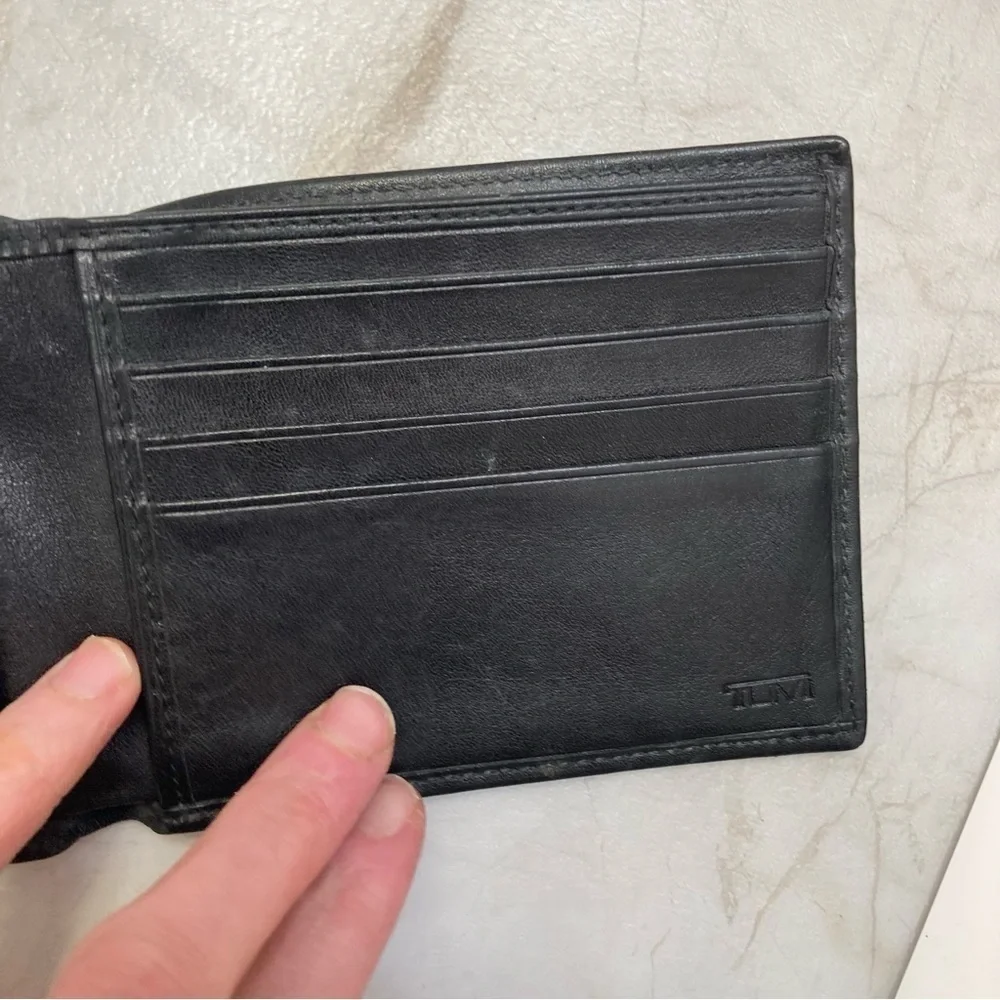 Tumi mens bifold black leather wallet